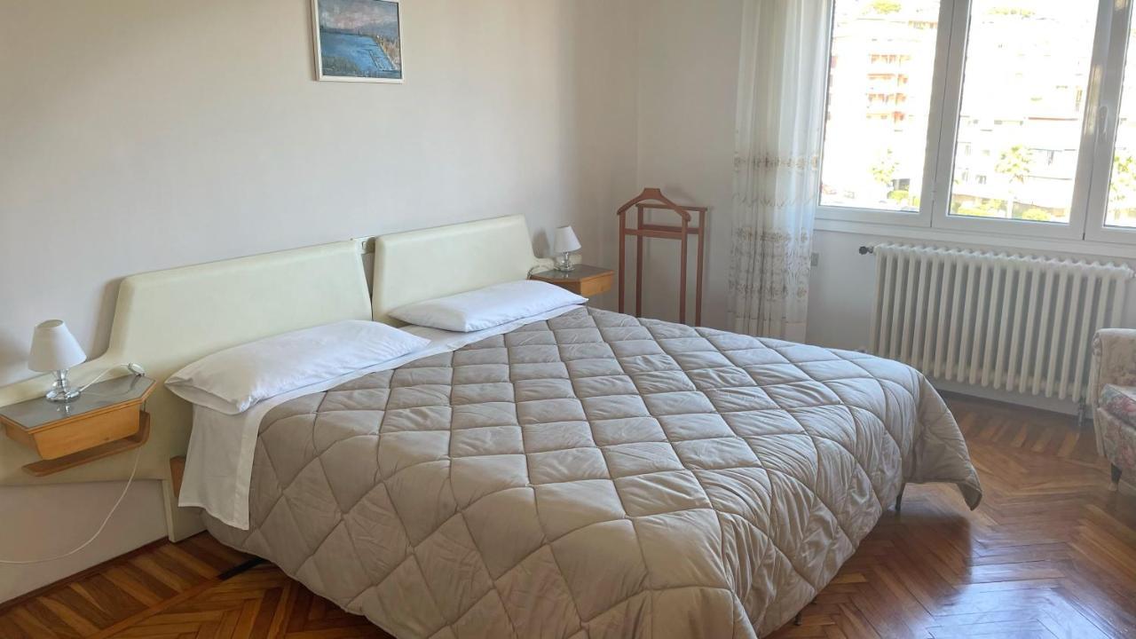 Max And Sea Parking Free Street Apartment Sanremo